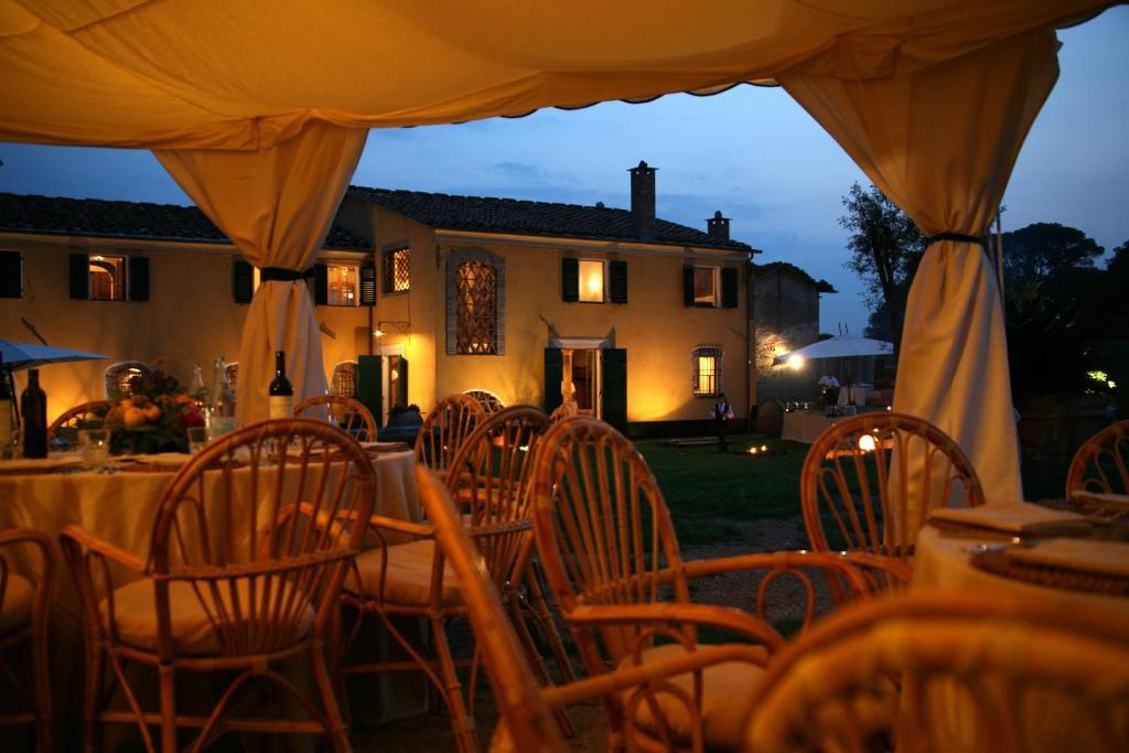 Resort La Ghiaia Sarzana Buitenkant foto